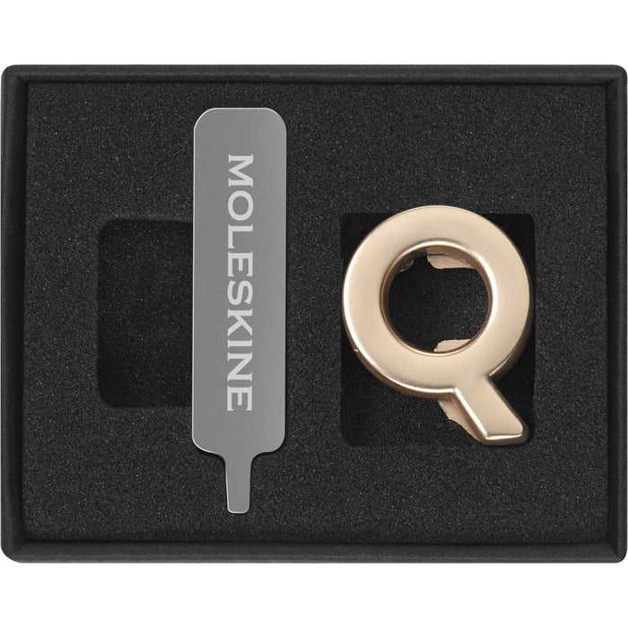 Moleskine Pin, Q, Gold